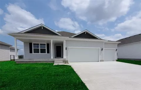 3443 10th Ave SW, Altoona, IA 50009