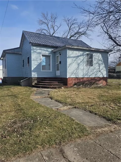 301 SW 3rd St, Ogden, IA 50212