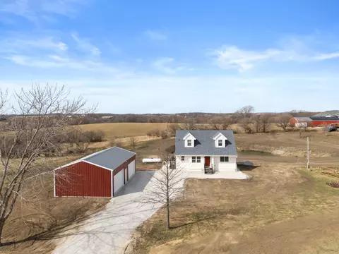 7252 43rd Ave, Norwalk, IA 50211