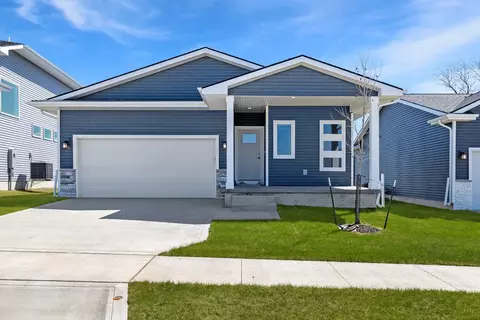 1730 Willow Ct, Norwalk, IA 50211