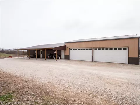 7685 50th Ave, Prole, IA 50229