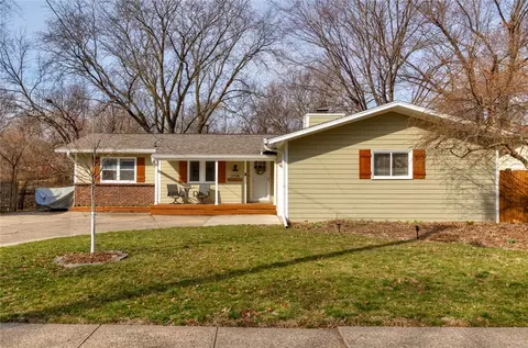 3108 Ashwood Dr, Urbandale, IA 50322