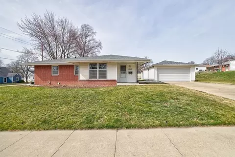 600 18th St, West Des Moines, IA 50265