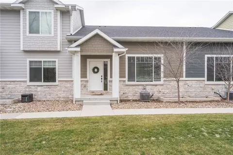 543 Spring Crest Ln, Waukee, IA 50263