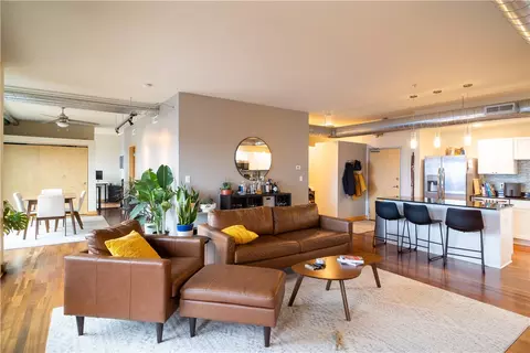 119 4th St #504, Des Moines, IA 50309