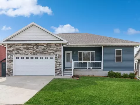 502 W Meadow Dr, Prairie City, IA 50228