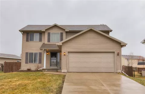5211 NE Hillcrest Dr, Ankeny, IA 50021