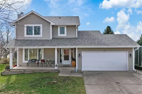 304 SW Clark Ln, Grimes, IA 50111