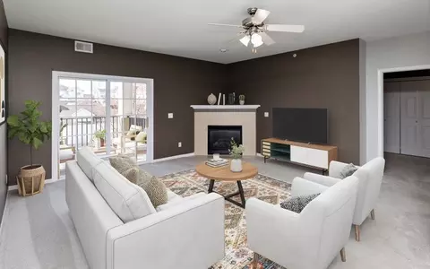 6255 Beechtree Dr #2204, West Des Moines, IA 50266