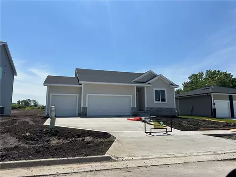 5720 Allerton Dr, Ames, IA 50010
