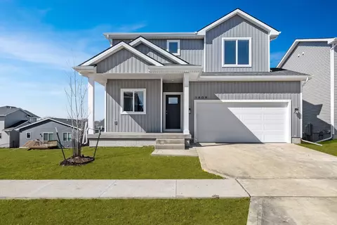 1809 Willow Ct, Norwalk, IA 50211