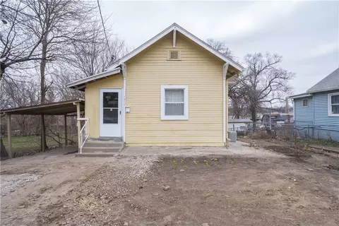 1317 3rd St, Des Moines, IA 50314
