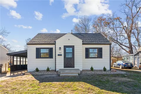 1316 E 22nd St, Des Moines, IA 50317