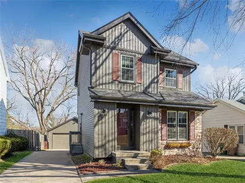 5009 Tamara Ln, West Des Moines, IA 50265