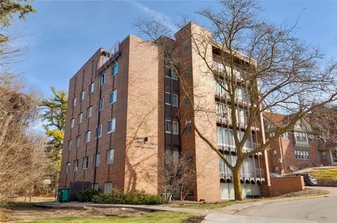4519 Grand Ave #6, Des Moines, IA 50312
