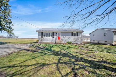 408 2nd St SE, Melcher Dallas, IA 50163