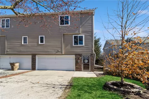 214 12 6th St #1, West Des Moines, IA 50265