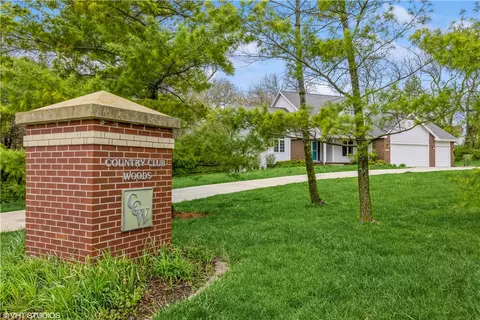1952 NW 142nd St, Clive, IA 50325