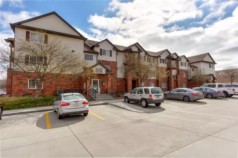 6440 Ep True Pkwy #2308, West Des Moines, IA 50266