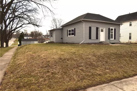 126 Carroll St, Boone, IA 50036