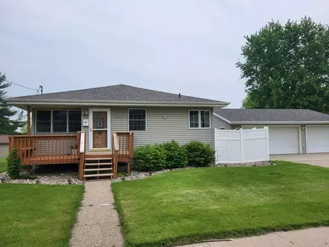 511 College St, Boone, IA 50036
