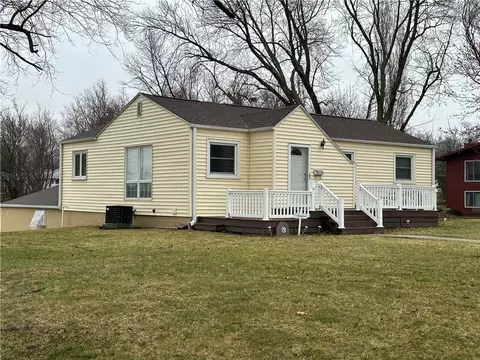 1505 Lake Ave, Creston, IA 50801