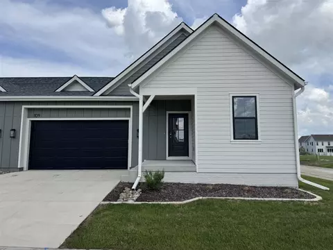 109 Windmill Loop, Cumming, IA 50061