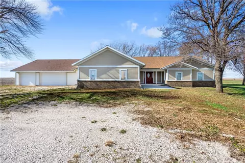 2765 Waukon Ave, Somers, IA 50586