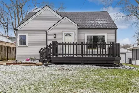 3717 38th St, Des Moines, IA 50310