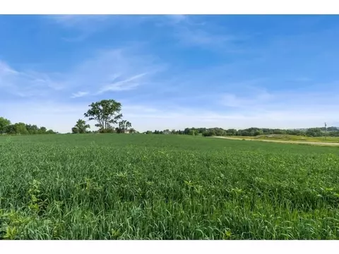 3300 SE 96th St, Runnells, IA 50237