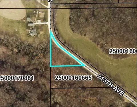 9900 213th Ave, Sandyville, IA 50001