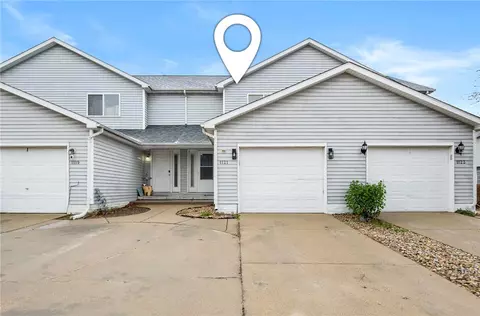 1121 N 6th St, Indianola, IA 50125