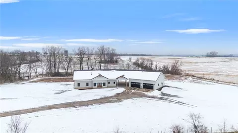11050 NE 134th Ave, Maxwell, IA 50161