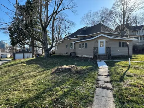 105 W Grant St, Casey, IA 50048
