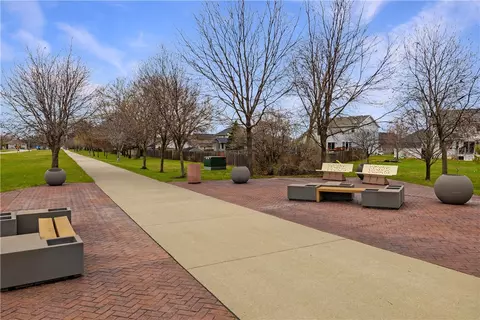 20 Marshall Dr, Waukee, IA 50263