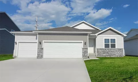 4406 NE 12th St, Ankeny, IA 50021