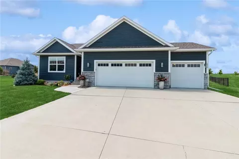 906 NW Ridgeline Ct, Ankeny, IA 50023