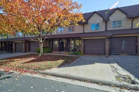 6001 Creston Ave #5, Des Moines, IA 50321