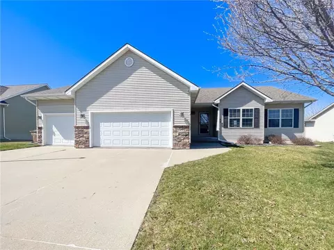 1712 NW Morningside Dr, Grimes, IA 50111