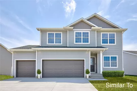 9812 NW 82nd Ave, Johnston, IA 50131