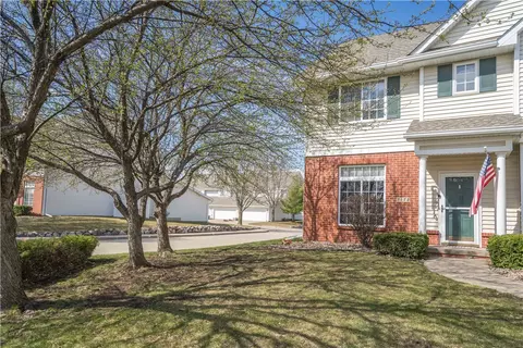 2172 NW 159th St, Clive, IA 50325