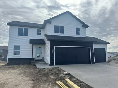 675 NW Prairie Rose Ln, Waukee, IA 50263
