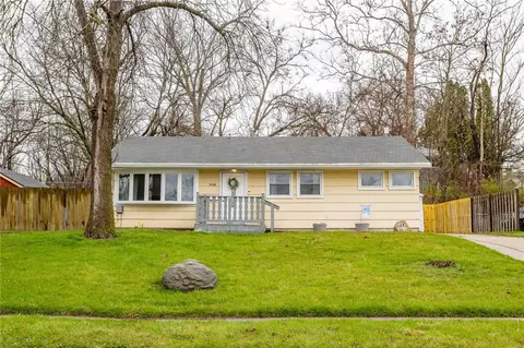 3108 SW 2nd St, Des Moines, IA 50315