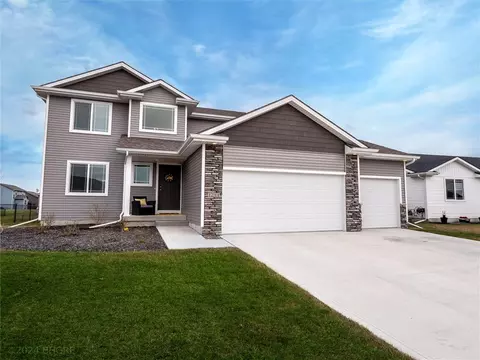 1211 NW 29th St, Ankeny, IA 50023