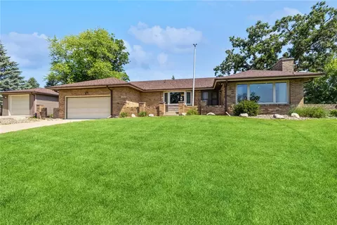 1899 NW 72nd Ave, Ankeny, IA 50023