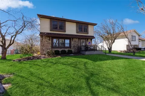 517 NE 9th St, Ankeny, IA 50021