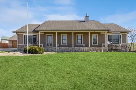 2732 Binford Ave, State Center, IA 50247