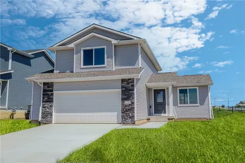 2703 22nd St SW, Altoona, IA 50009