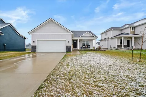 5008 NW 13th St, Ankeny, IA 50023