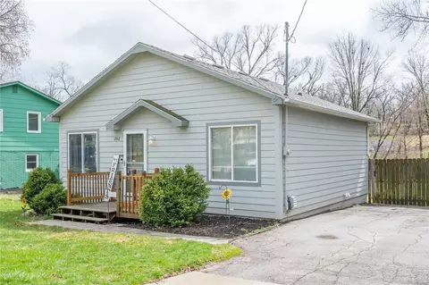 1202 Hackley Ave, Des Moines, IA 50315